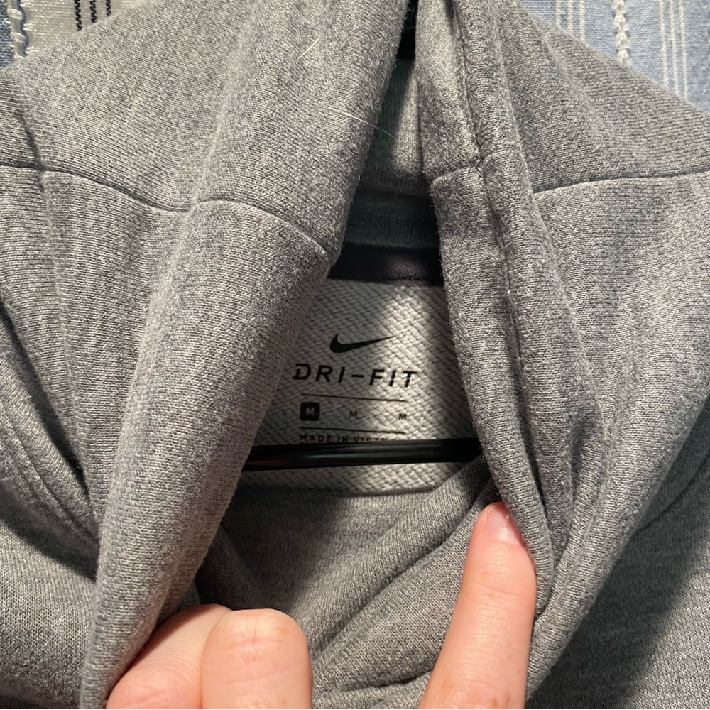 Nike Cowl Neck - Picture 3 of 5